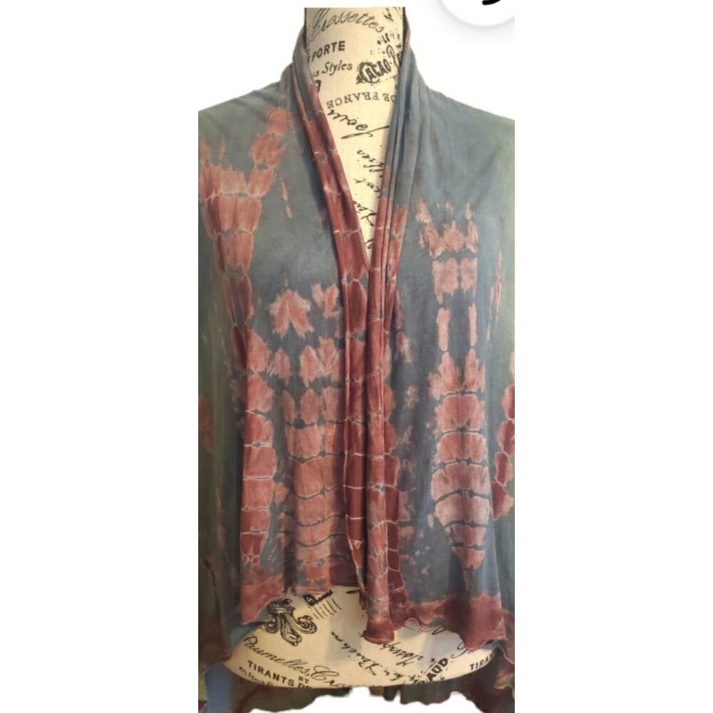Greater Good open front tiedye cardigan. Size S/M